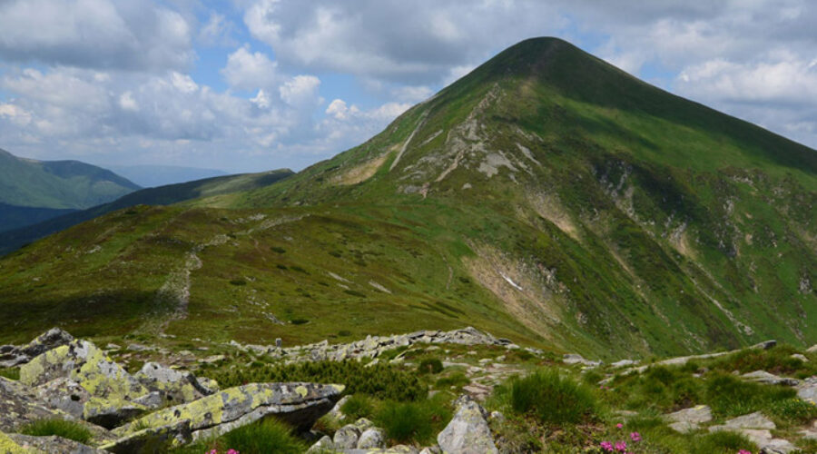 5 самых красивых горных вершин Карпат, которые следует покорить